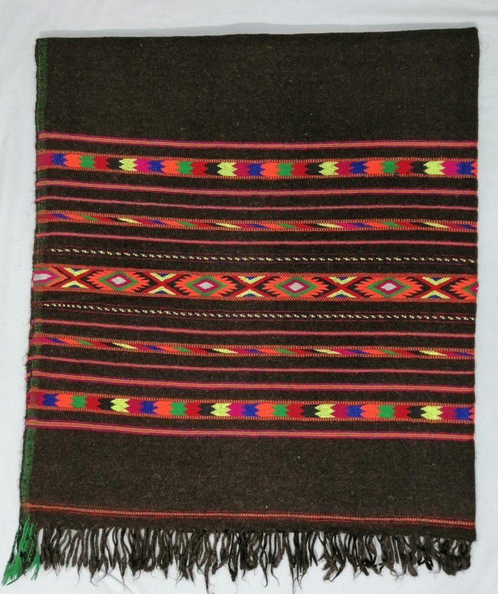 WhatsApp Image 2025-12-28 at 5.53.07 AM Traditional Sharai (5 Phoola) - Image 1